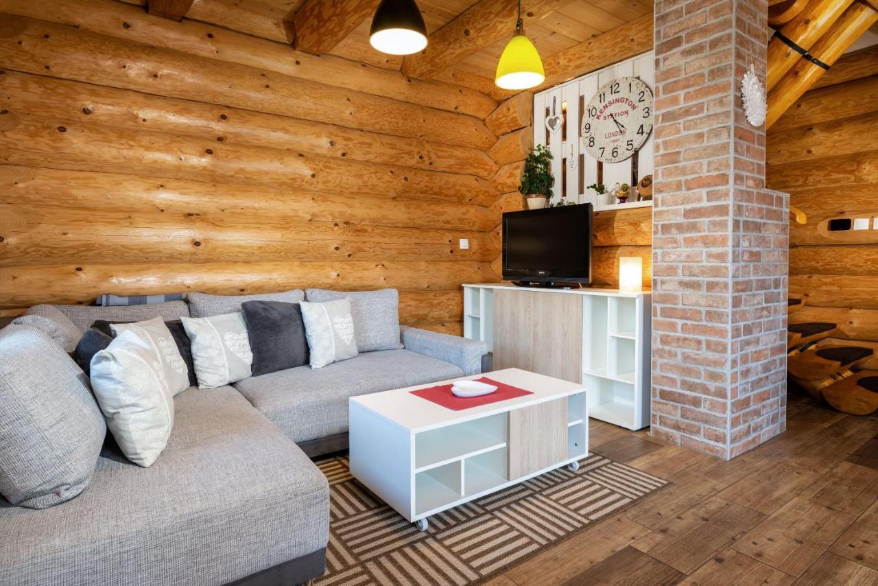 Fairytail Sk Vila Veľký Slavkov Exterior foto